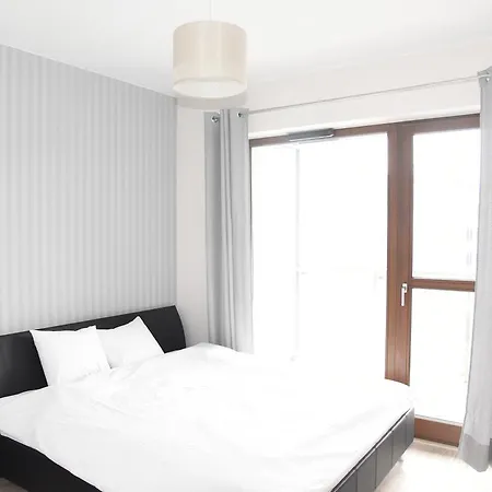 C&g Prestige Apartman Varsó