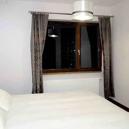 C&g Prestige Varsó